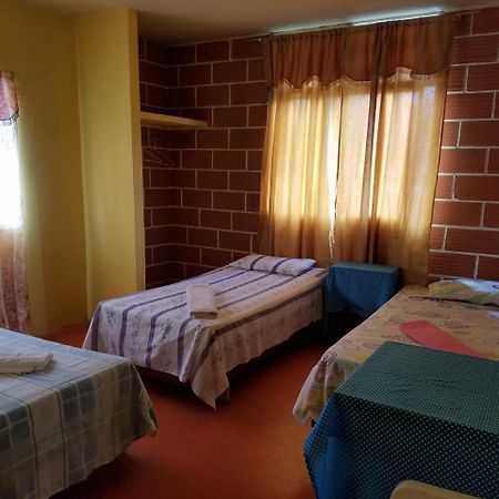 Casa De Alexis Otel Puerto Baquerizo Moreno Dış mekan fotoğraf