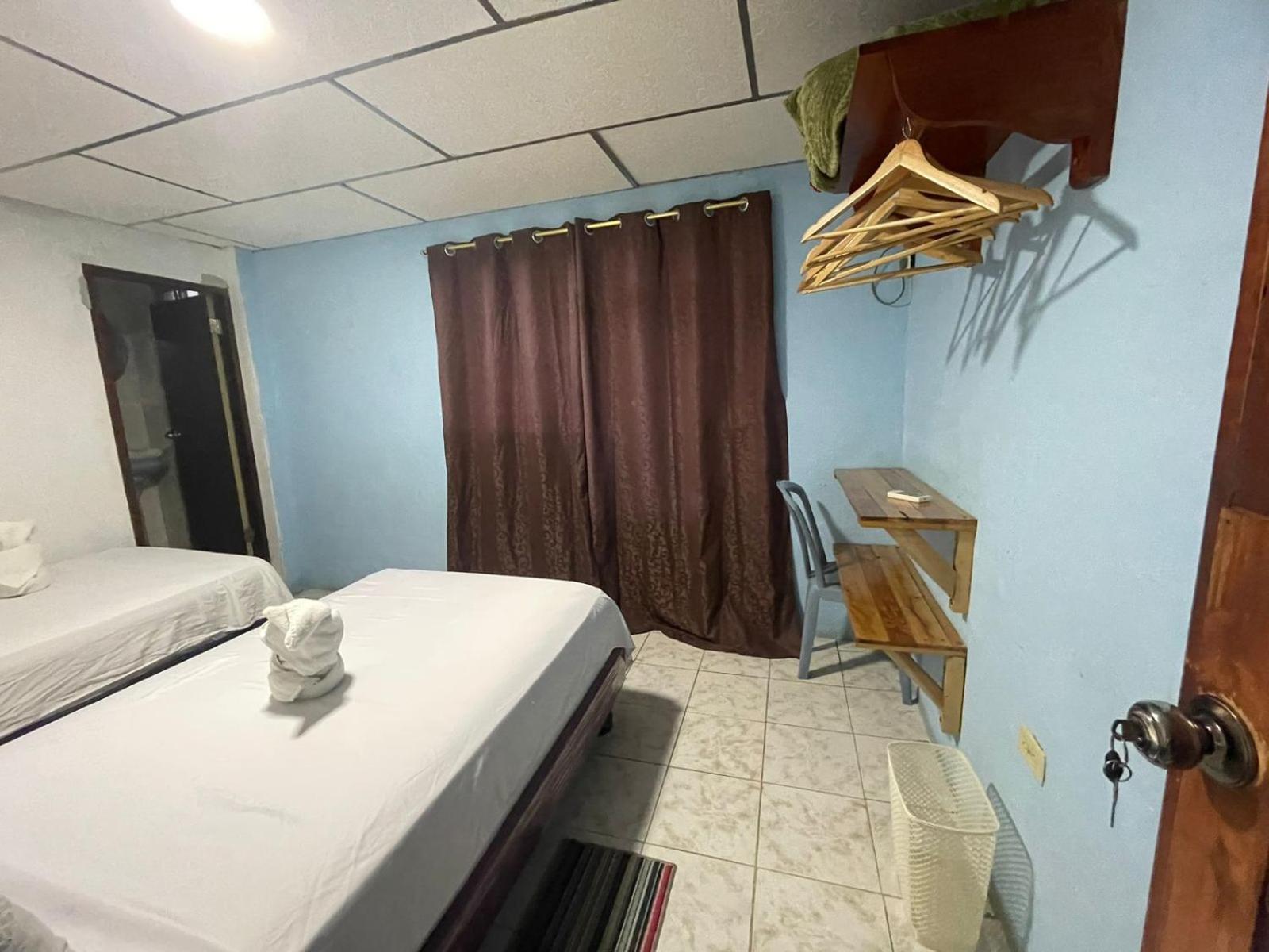 Casa De Alexis Otel Puerto Baquerizo Moreno Oda fotoğraf